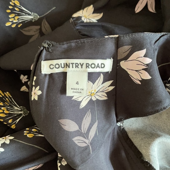 COUNTRY ROAD | Long sleeve botanical dress - Picture 9 of 11